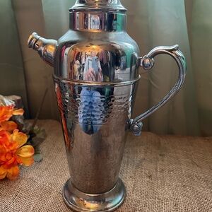 Vintage Cocktail Shaker excellent quality Great condition. Tropical Vibes.